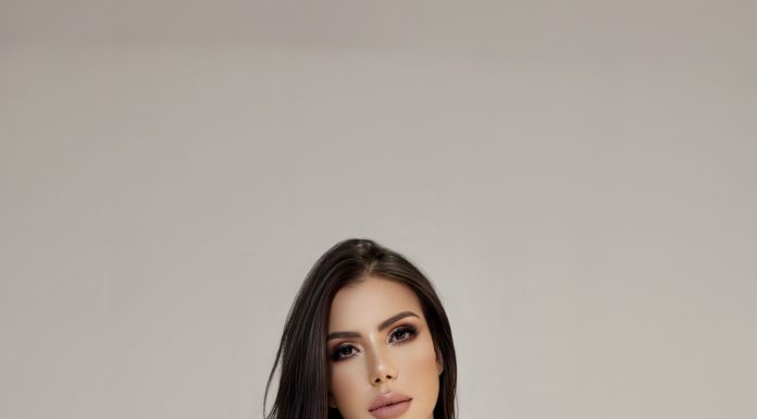 JOSÉLIA COTRIM: A EMBAIXADORA DO LISO PERFEITO