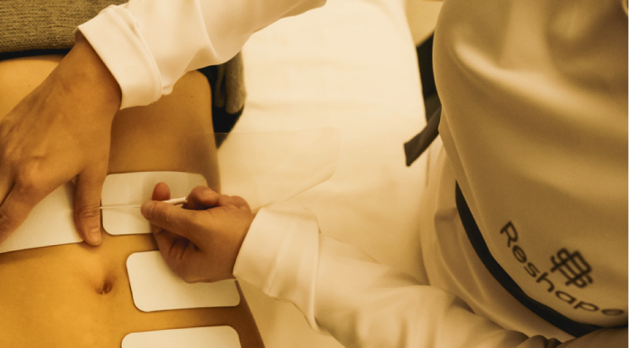 Conheça o procedimento estético que faz 600 abdominais em 20 minutos e ajuda a definir o corpo